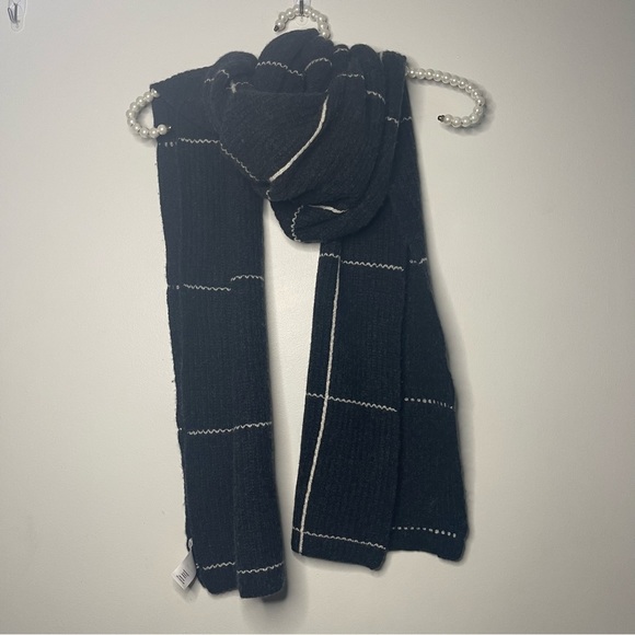 Halogen Wool/Cashmere Scarf - Picture 1 of 3